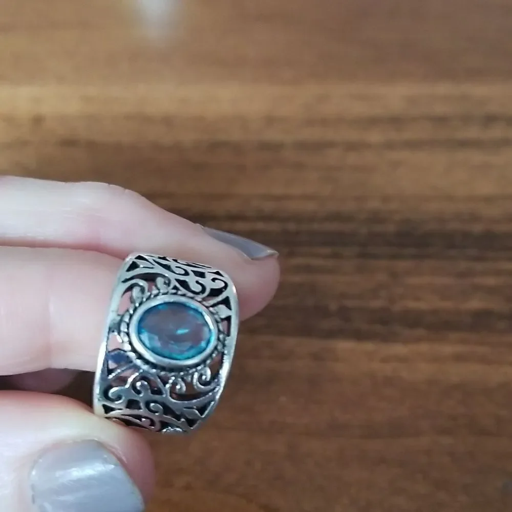 Ring band with ocean blue stone